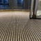 Pengendalian debu yang tidak tergelincir dari karpet pintu masuk aluminium lalu lintas tinggi